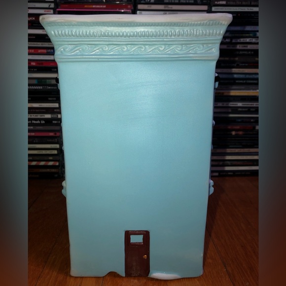 Vintage 1991 (Retired)  Coca-Cola Town Square Collection: 1909 Pender Block - Picture 7 of 13